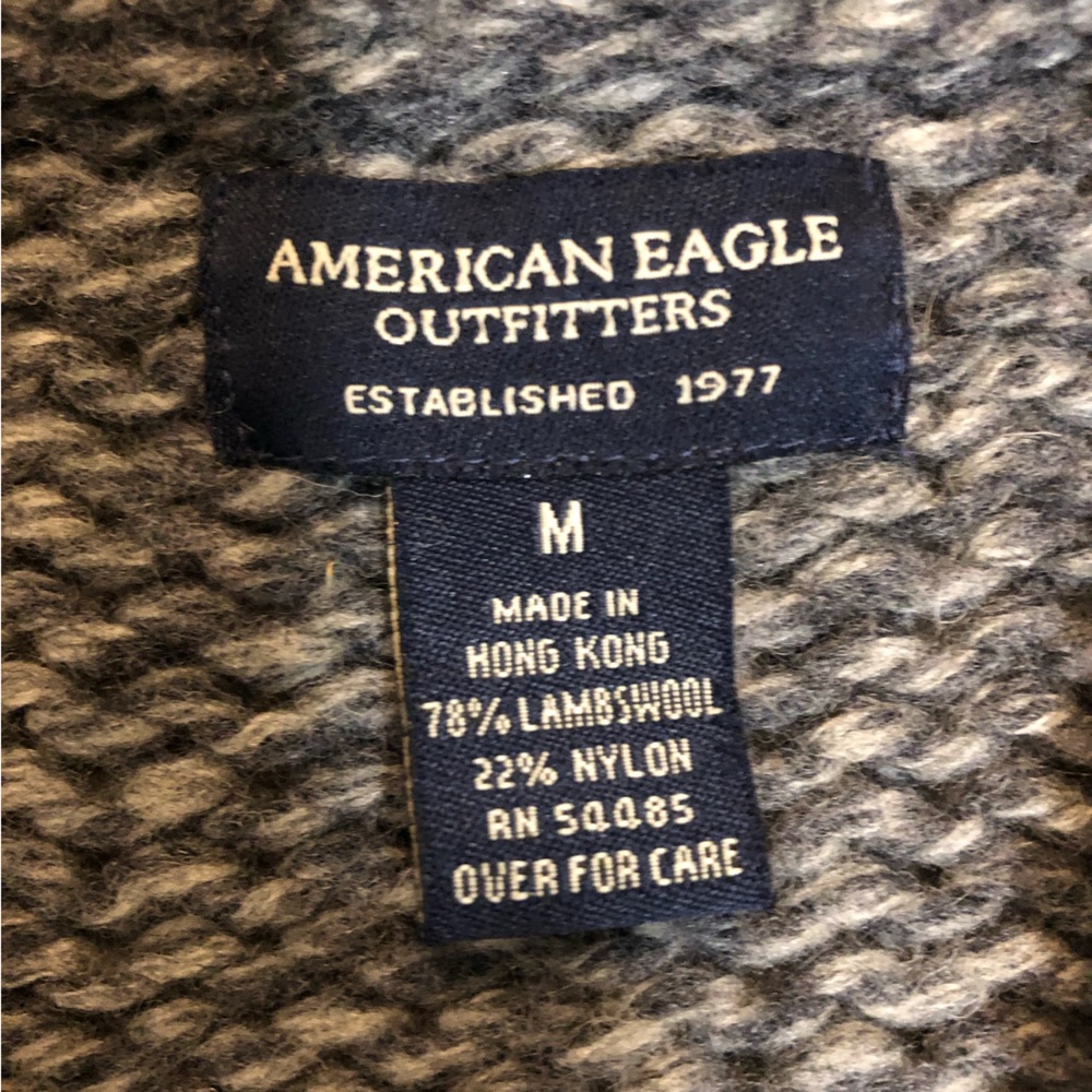 American Eagle Outfitters AEO Lambswool Button Down Belted Cardigan Sweater Sz M - Picture 8 of 10